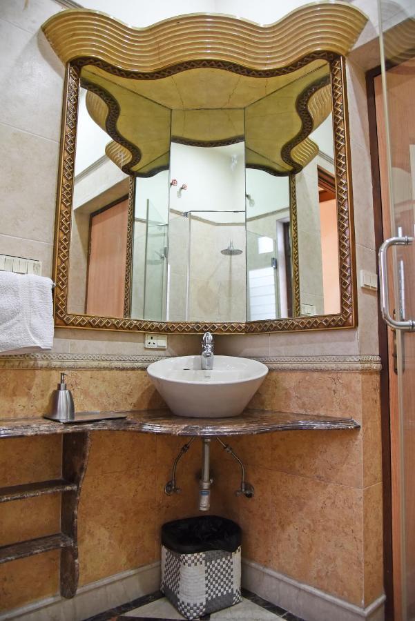 כלכותה The Moira - Bed And Breakfast מראה חיצוני תמונה